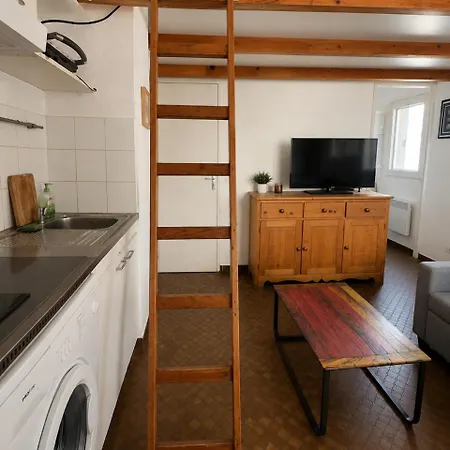 T2 Apartment *